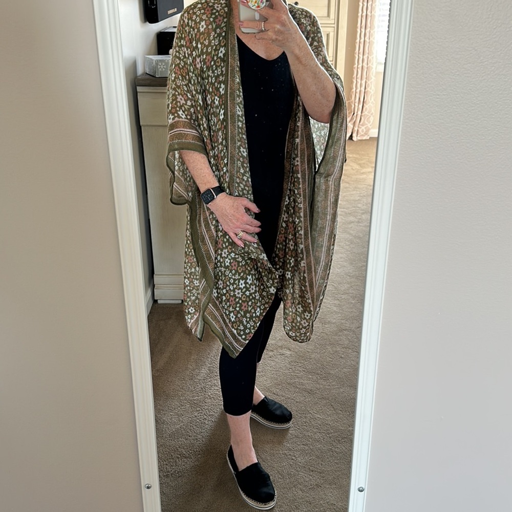 Sonoma One Size Lightweight Ruana featuring FALL COLORS!!